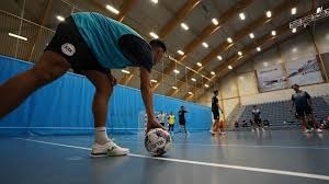 高效发挥！麦基半场11中7贡献17分5篮板