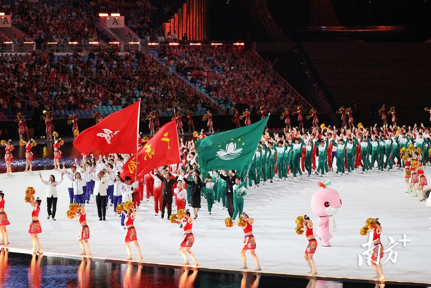 哈登31+6创两大NBA神迹